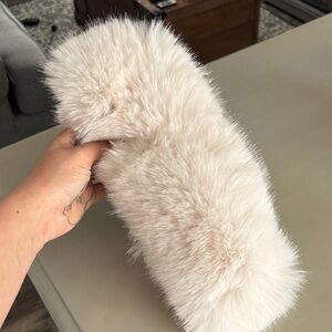 ALO Yoga Cream Faux Fur Accessory